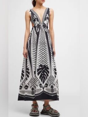 Macaw Elegance Black Maxi Dress size M